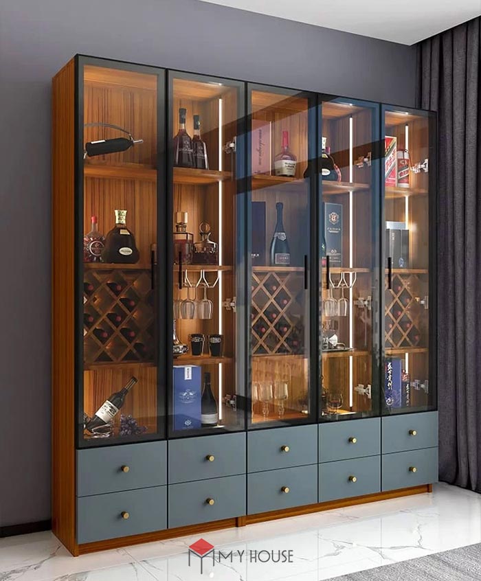Tủ rượu gỗ là điểm nhấn tuyệt vời cho không gian nội thất của bạn. Nó mang đến vẻ đẹp sang trọng và đẳng cấp cho phòng khách. Hãy xem hình ảnh về tủ rượu gỗ để tìm được thiết kế phù hợp cho căn nhà của bạn.
